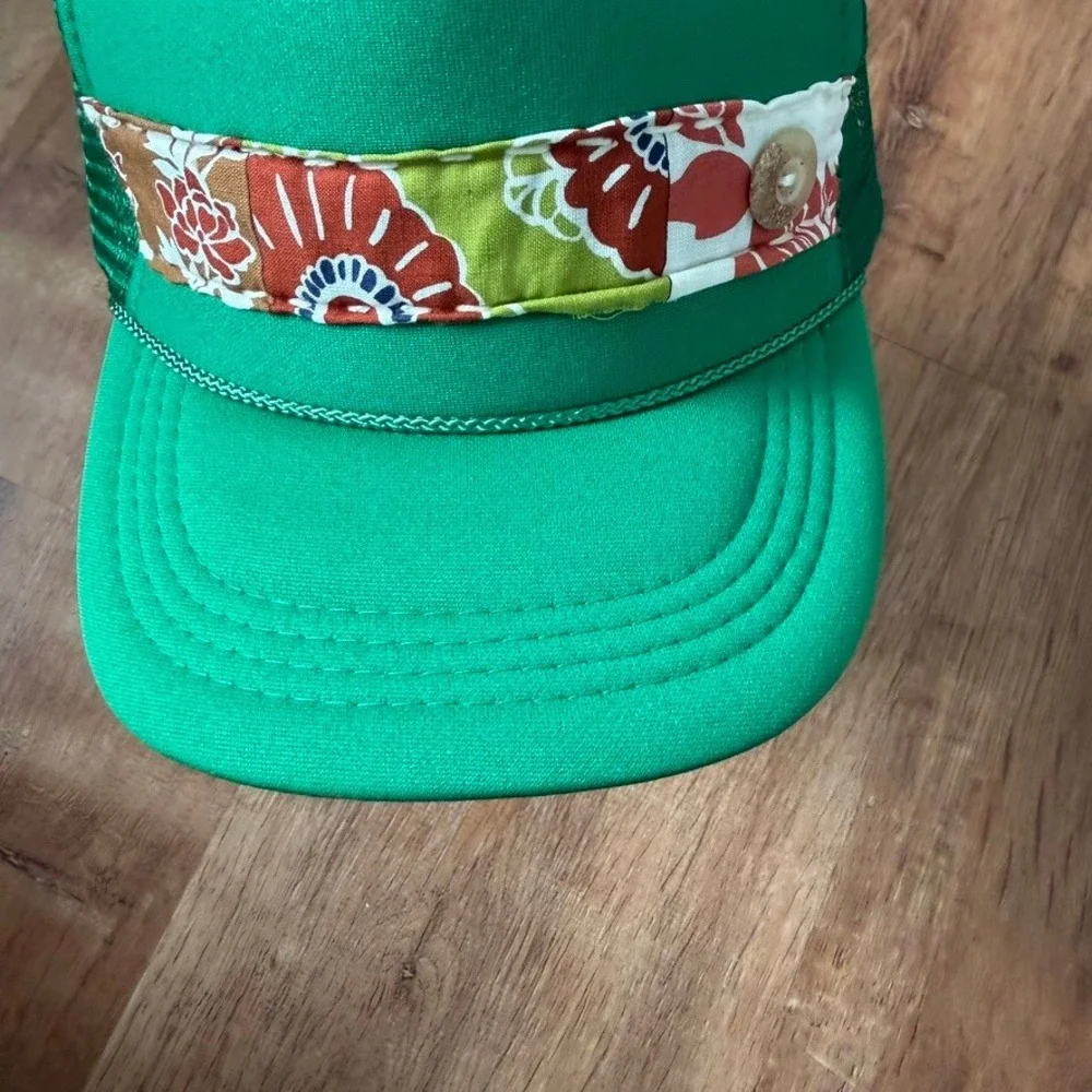 OTTO Trucker Hat Girls Youth Size Green Floral Band Hawaiian Asian Snapback Cap
